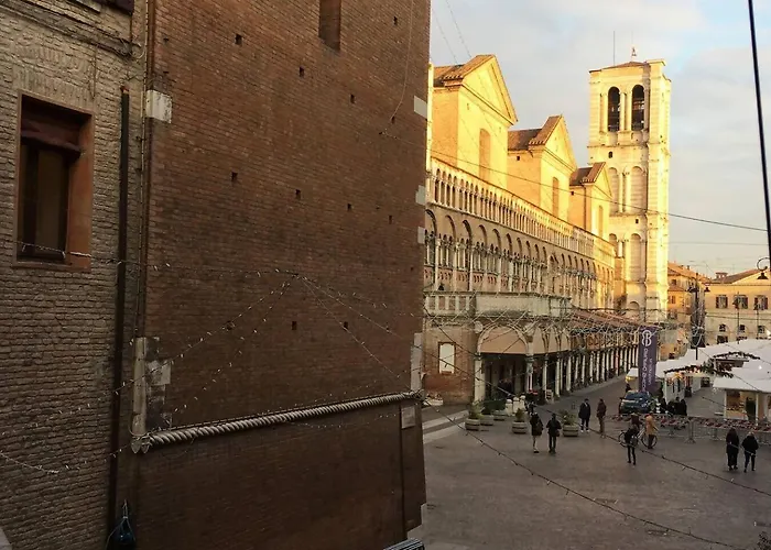 公寓 Cortevecchia#13 费拉拉